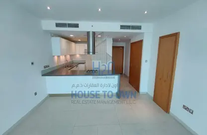 Apartment - 2 Bedrooms - 2 Bathrooms for rent in Al Naseem Residences A - Al Bandar - Al Raha Beach - Abu Dhabi