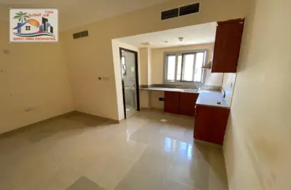 Apartment - Studio - 1 Bathroom for rent in Muweileh Community - Muwaileh Commercial - Sharjah