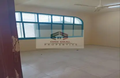 Apartment - 3 Bedrooms - 3 Bathrooms for rent in Al Niyadat - Al Ain