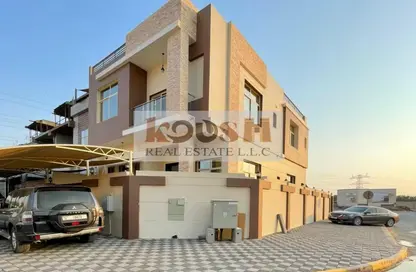 Townhouse - 5 Bedrooms - 6 Bathrooms for sale in Al Yasmeen 1 - Al Yasmeen - Ajman