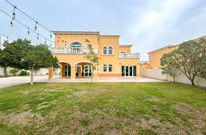 Villa - 5 Bedrooms - 6 Bathrooms for rent in Legacy - Jumeirah Park - Dubai