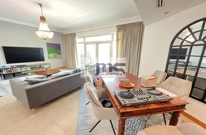 Apartment - 2 Bedrooms - 3 Bathrooms for rent in Al Khushkar - Shoreline Apartments - Palm Jumeirah - Dubai