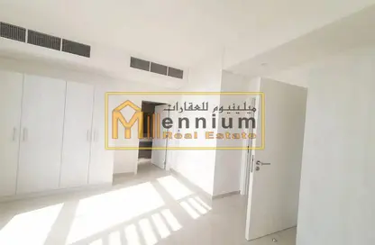 Townhouse - 3 Bedrooms - 4 Bathrooms for sale in Nasma Residence - Al Tai - Sharjah