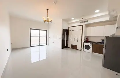 Apartment - 1 Bathroom for rent in Lawnz by Danube Block 2 - Lawnz by Danube - International City - Dubai