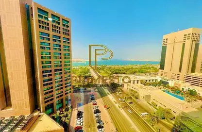 Apartment - 3 Bedrooms - 5 Bathrooms for rent in Al Reem Tower - Corniche Road - Abu Dhabi