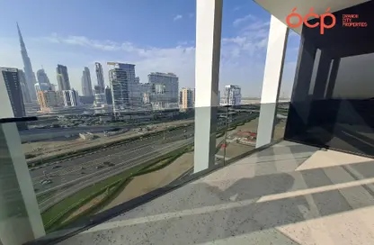 شقة - 1 حمام للبيع في رأسًا على عقب - الخليج التجاري - دبي