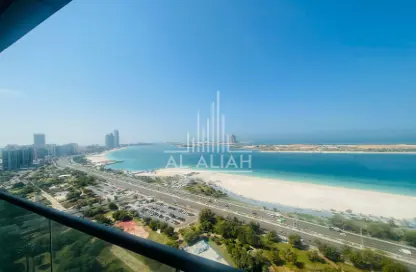 Apartment - 5 Bedrooms - 5 Bathrooms for rent in Wave tower - Corniche Road - Abu Dhabi