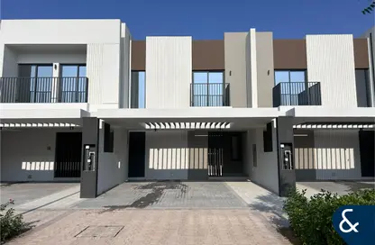 Villa - 3 Bedrooms - 3 Bathrooms for rent in Greenviews 2 - EMAAR South - Dubai South (Dubai World Central) - Dubai