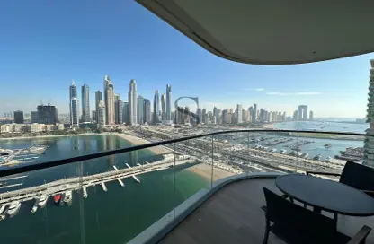 Apartment - 3 Bedrooms - 3 Bathrooms for sale in Marina Vista - EMAAR Beachfront - Dubai Harbour - Dubai