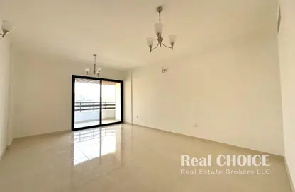 Apartment - 2 Bedrooms - 2 Bathrooms for rent in White Swan Building - Sheikh Zayed Road - Dubai