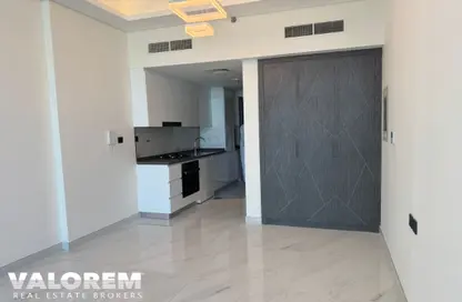 Apartment - 1 Bathroom for rent in Samana Park Views - Arjan - Dubai