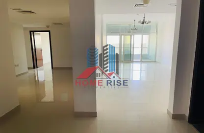 Apartment - 3 Bedrooms - 4 Bathrooms for rent in New Al Taawun Road - Al Taawun - Sharjah