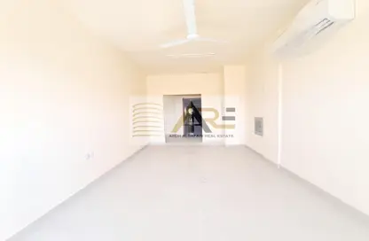 Apartment - 1 Bedroom - 2 Bathrooms for rent in Hoshi 1 - Hoshi - Al Badie - Sharjah