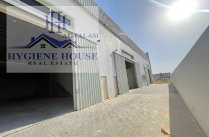 Warehouse - Studio - 2 Bathrooms for rent in Umm Al Thuoob - Umm Al Quwain