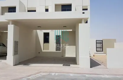 Villa - 4 Bedrooms - 5 Bathrooms for rent in Noor Townhouses - Town Square - Dubai