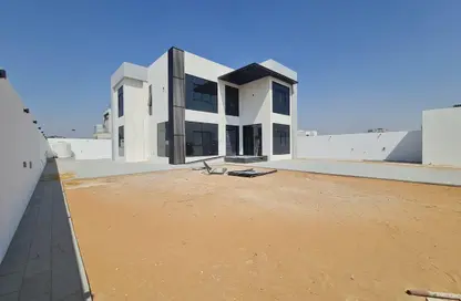 Villa - 5 Bedrooms - 7 Bathrooms for rent in Nad Al Sheba - Dubai