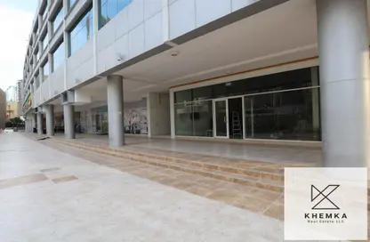 Shop - Studio for rent in Clover Bay Tower - Business Bay - Dubai