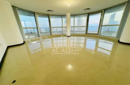 Penthouse - 4 Bedrooms - 6 Bathrooms for rent in Corniche Road - Abu Dhabi