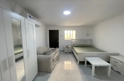 Apartment - Studio - 1 Bathroom for rent in Shakhbout City - Abu Dhabi