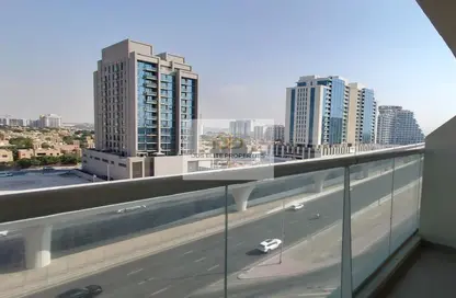 Apartment - 1 Bathroom for rent in Azizi Plaza - Al Furjan - Dubai