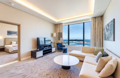 Apartment - 1 Bedroom - 2 Bathrooms for sale in The Palm Tower - Palm Jumeirah - Dubai