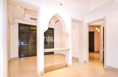 Apartment - 1 Bedroom - 2 Bathrooms for rent in Attareen Residences - The Old Town Island - Downtown Dubai - Dubai