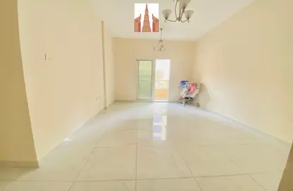 Apartment - 2 Bedrooms - 2 Bathrooms for rent in Muwailih Building - Muwaileh - Sharjah