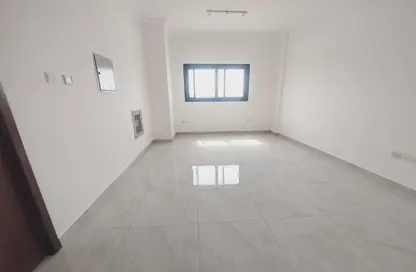 Apartment - 1 Bathroom for rent in AlFalah - Muwaileh Commercial - Sharjah