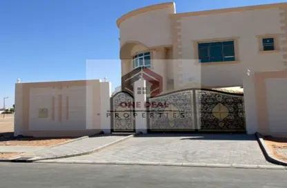 Villa - 5 Bedrooms - 7 Bathrooms for rent in Al Salamat - Al Ain