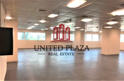 Office Space - Studio - 1 Bathroom for rent in Baynuna Tower 2 - Corniche Road - Abu Dhabi