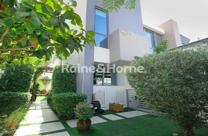 Villa - 4 Bedrooms - 5 Bathrooms for rent in Gardenia Townhomes - Wasl Gate - Dubai