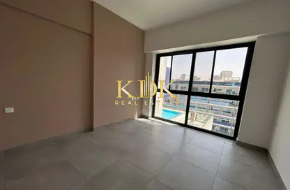 Apartment - 2 Bedrooms - 2 Bathrooms for rent in Lucky 1 Residence - Jumeirah Village Circle - Dubai