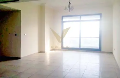 Apartment - 2 Bedrooms - 3 Bathrooms for rent in Hamza Tower - Dubai Sports City - Dubai