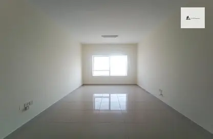 Apartment - 1 Bathroom for rent in Al Nahda Complex - Al Nahda - Sharjah