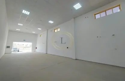 Warehouse - Studio - 1 Bathroom for rent in Wadi AL AIN 1 - Al Noud - Al Ain