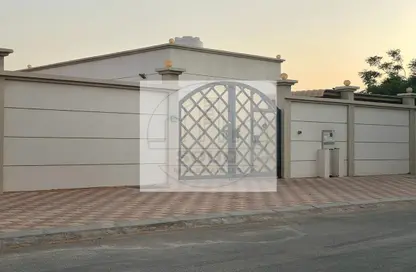 Villa - 2 Bedrooms - 4 Bathrooms for rent in Al Dhait South - Al Dhait - Ras Al Khaimah