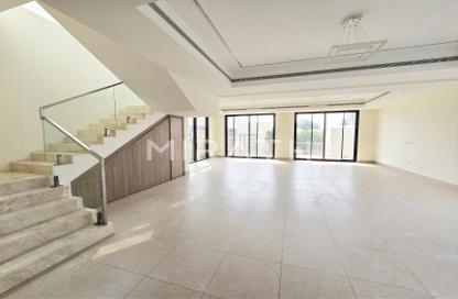 Villa - 5 Bedrooms - 6 Bathrooms for rent in Umm Suqeim 1 Villas - Umm Suqeim 1 - Umm Suqeim - Dubai