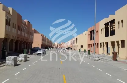 Townhouse - 3 Bedrooms - 4 Bathrooms for sale in Zone 7 - Hydra Village - Abu Dhabi