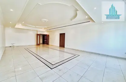 Apartment - 3 Bedrooms - 5 Bathrooms for rent in Shining Towers - Al Khalidiya - Abu Dhabi