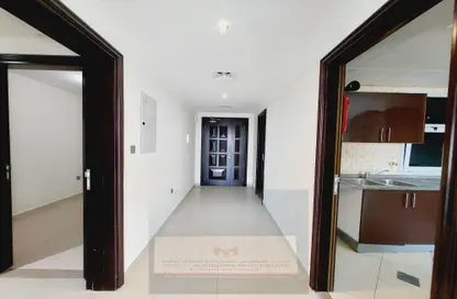 Apartment - 2 Bedrooms - 4 Bathrooms for rent in Shabiya - Mussafah - Abu Dhabi