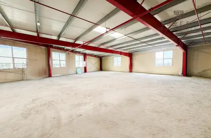 Warehouse - Studio - 1 Bathroom for rent in Al Khawaneej 2 - Al Khawaneej - Dubai