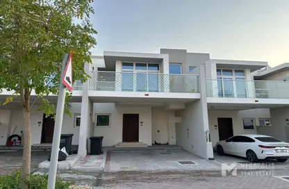 Villa - 3 Bedrooms - 4 Bathrooms for rent in Albizia - Damac Hills 2 - Dubai