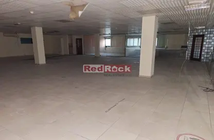 Warehouse - Studio - 4 Bathrooms for rent in Al Quoz 4 - Al Quoz - Dubai