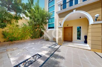 Villa - 4 Bedrooms - 4 Bathrooms for sale in Legacy - Jumeirah Park - Dubai