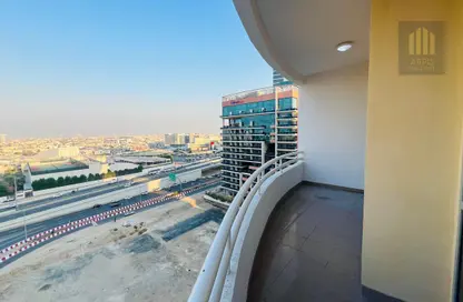 Apartment - 1 Bedroom - 2 Bathrooms for rent in Almeer Building - Barsha Heights (Tecom) - Dubai