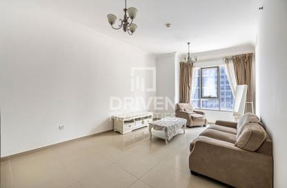 Apartment - 1 Bedroom - 2 Bathrooms for sale in Ontario Tower - Business Bay - Dubai