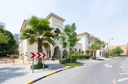 Villa - 6 Bedrooms - 6 Bathrooms for rent in Quortaj - North Village - Al Furjan - Dubai