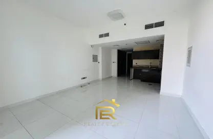 Apartment - 1 Bathroom for rent in Silicon Gates 2 - Silicon Gates - Dubai Silicon Oasis - Dubai