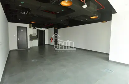 Office Space - Studio - 1 Bathroom for rent in The Binary Tower - Business Bay - Dubai