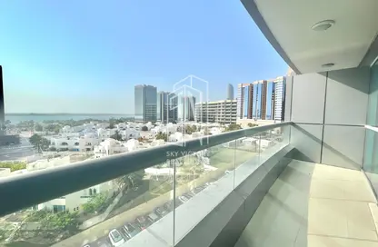 Apartment - 4 Bedrooms - 5 Bathrooms for rent in Cornich Al Khalidiya - Al Khalidiya - Abu Dhabi